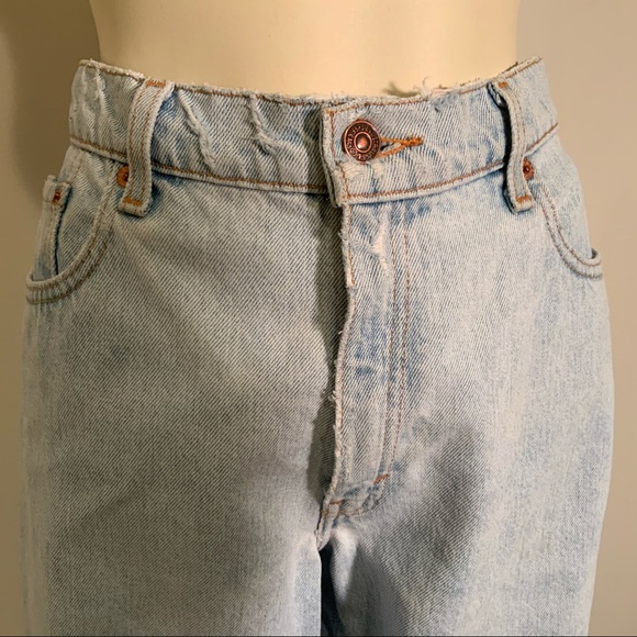 Vintage Levi’s 80’s relaxed fit jeans - Picture 6 of 11